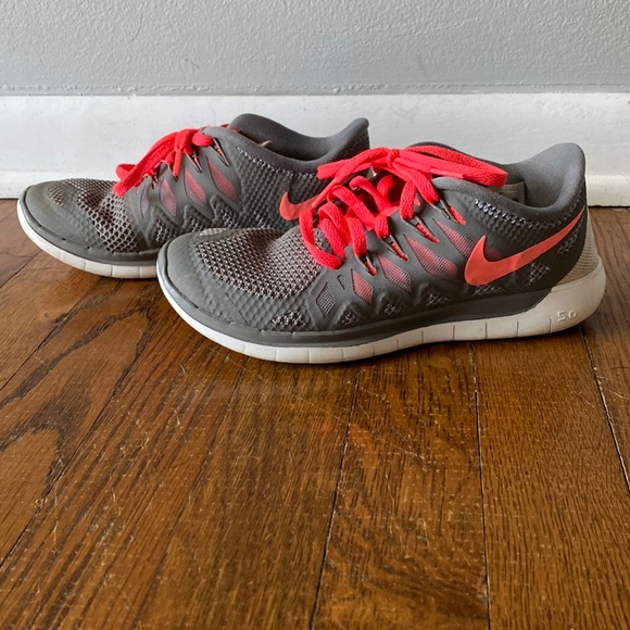 Nike Free 5.0 Women Running Shoe - Picture 1 of 8